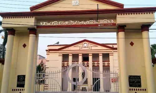 बालासोर FM कॉलेज छात्रा की मौत: CCTV फुटेज में दिखा कि पीड़िता ने खुद को आग लगाने के लिए पेट्रोल खरीदा था
