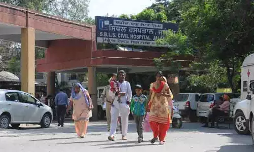 मरीज के परिजनों के दुर्व्यवहार के बाद जालंधर सिविल अस्पताल के डॉक्टरों ने OPD सेवाएं बंद कर दीं