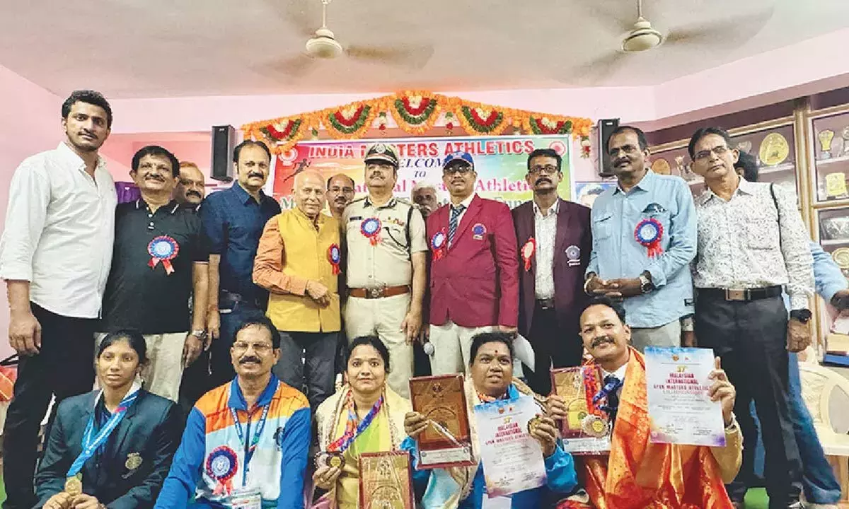 VAAV एथलीटों ने अंतर्राष्ट्रीय टूर्नामेंट में असाधारण कौशल का प्रदर्शन किया