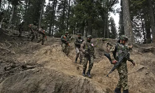 Srinagar: पहलगाम हमले के आतंकी निकले पाकिस्तानी Srinagar: पहलगाम हमले के आतंकी निकले पाकिस्तानी