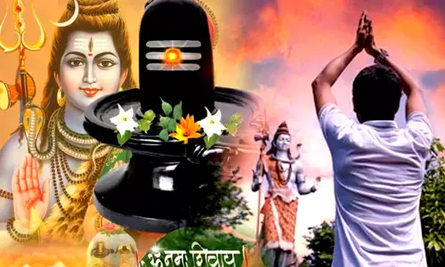 Jammu: शिवभक्ति में डूबा पुरमंडल, हजारों कांवड़ियों ने लिया भाग Jammu: शिवभक्ति में डूबा पुरमंडल, हजारों कांवड़ियों ने लिया भाग