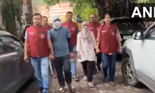 Delhi की महिला ने रची पति की हत्या की साजिश Delhi की महिला ने रची पति की हत्या की साजिश