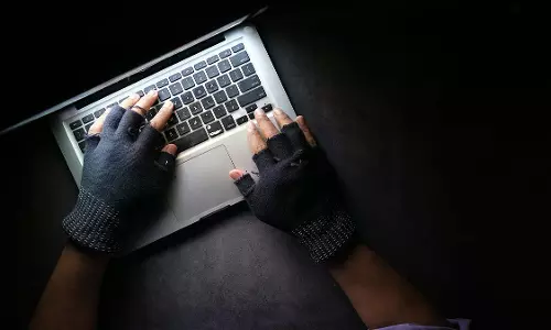 Mumbai : ऑनलाइन हनीट्रैप घोटाले में पवई के बुजुर्ग व्यवसायी से 52 लाख की ठगी