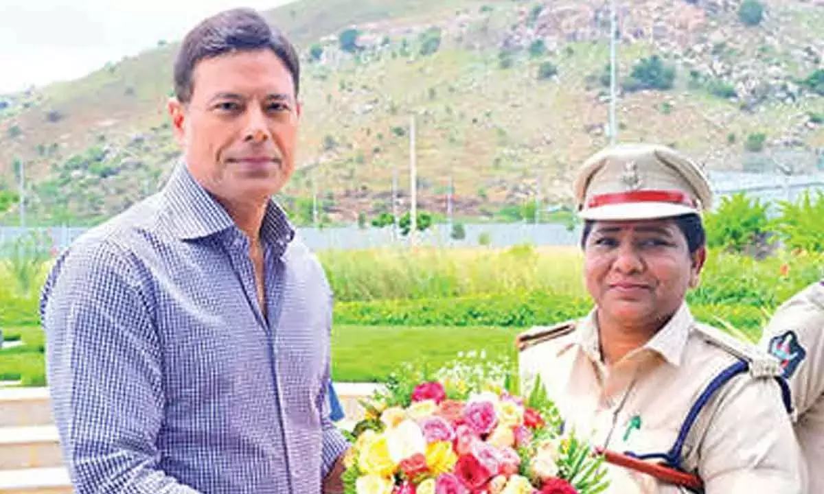 SP रत्न ने BSF DG दलजीत सिंह चौधरी से मुलाकात की