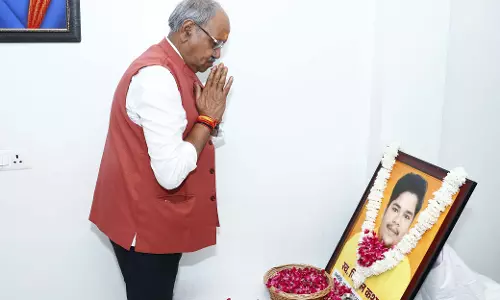 निखिल कश्यप को लोकसभा सांसद बृजमोहन अग्रवाल ने दी श्रद्धांजलि