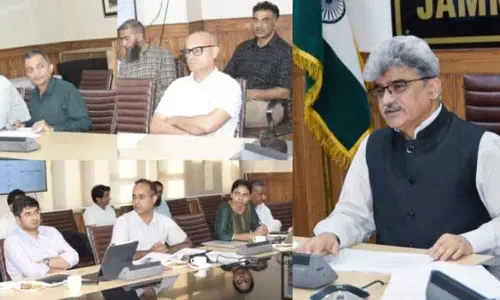 मुख्य सचिव ने Srinagar के लिए जल परिवहन, झील संरक्षण उपायों की समीक्षा की