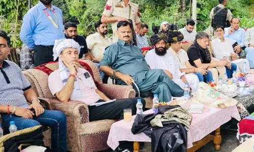 Jammu: राणा ने जनसंपर्क शिविर आयोजित किया Jammu: राणा ने जनसंपर्क शिविर आयोजित किया