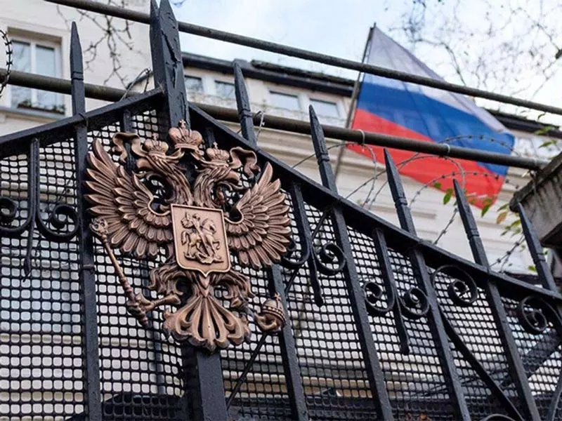 Russia claims: छाया बेड़े पर छापे की साजिश रच रहा है ब्रिटेन, NATO सहयोगी होंगे शामिल Russia claims: छाया बेड़े पर छापे की साजिश रच रहा है ब्रिटेन, NATO सहयोगी होंगे शामिल