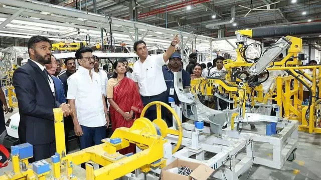 अगले 5 वर्षों में थूथुकुडी में ऑटोमोबाइल क्षेत्र में भारी वृद्धि होगी: मंत्री टी.आर.पी. राजा अगले 5 वर्षों में थूथुकुडी में ऑटोमोबाइल क्षेत्र में भारी वृद्धि होगी: मंत्री टी.आर.पी. राजा