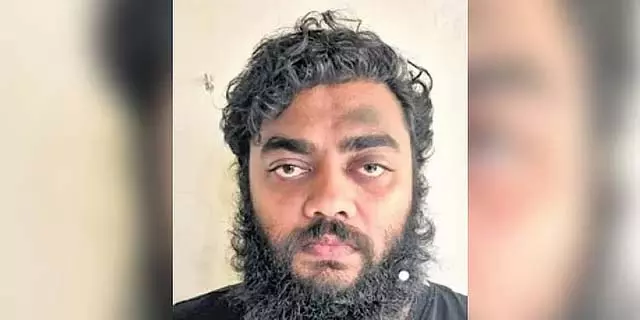 ऑनलाइन फर्जी कानूनी सेवाएं देने वाले नेटवर्क का पर्दाफाश: तकनीकी विशेषज्ञ गिरफ्तार ऑनलाइन फर्जी कानूनी सेवाएं देने वाले नेटवर्क का पर्दाफाश: तकनीकी विशेषज्ञ गिरफ्तार