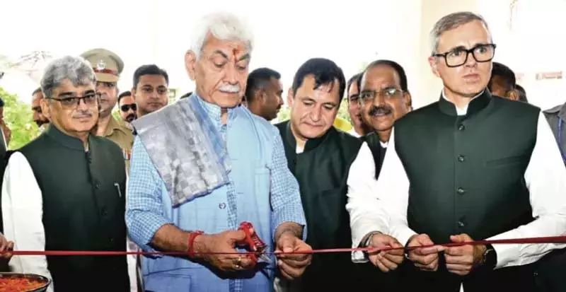 जम्मू-कश्मीर 5 साल में कृषि का जीडीपी योगदान दोगुना करेगा: एलजी सिन्हा जम्मू-कश्मीर 5 साल में कृषि का जीडीपी योगदान दोगुना करेगा: एलजी सिन्हा