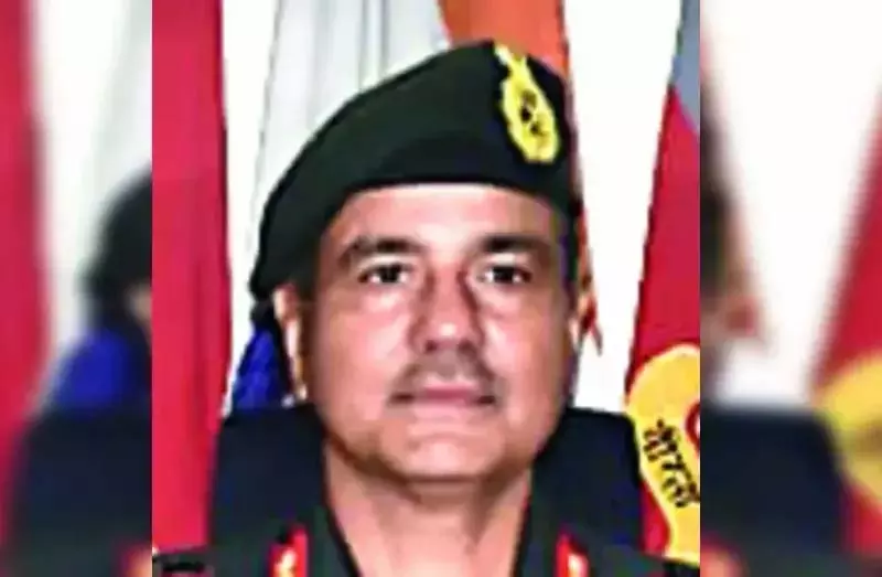 व्हाइट नाइट कोर के जीओसी ने क्रॉस स्वोर्ड्स डिवीजन तैयारियों की समीक्षा की व्हाइट नाइट कोर के जीओसी ने क्रॉस स्वोर्ड्स डिवीजन तैयारियों की समीक्षा की