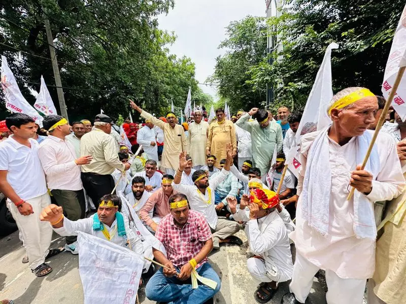 Haryana : कोरियावास मेडिकल कॉलेज के नामकरण पर विवाद तेज Haryana : कोरियावास मेडिकल कॉलेज के नामकरण पर विवाद तेज