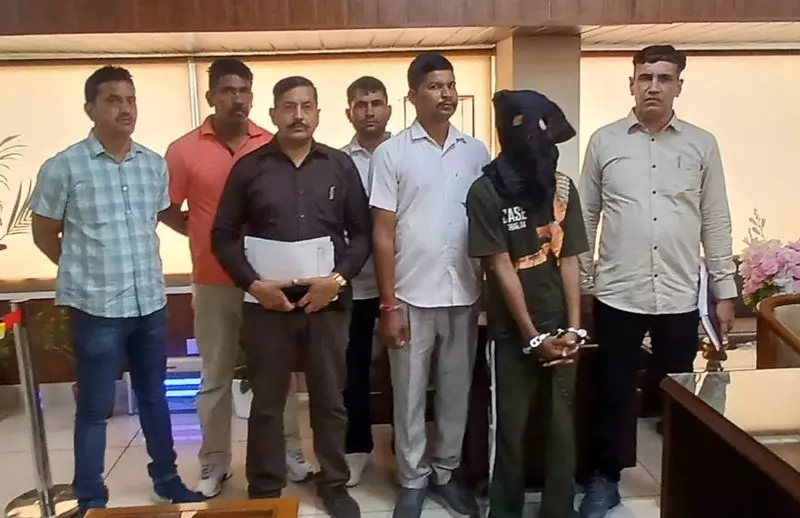 फतेहाबाद में 5 करोड़ रुपये की हेरोइन के साथ एक व्यक्ति गिरफ्तार फतेहाबाद में 5 करोड़ रुपये की हेरोइन के साथ एक व्यक्ति गिरफ्तार