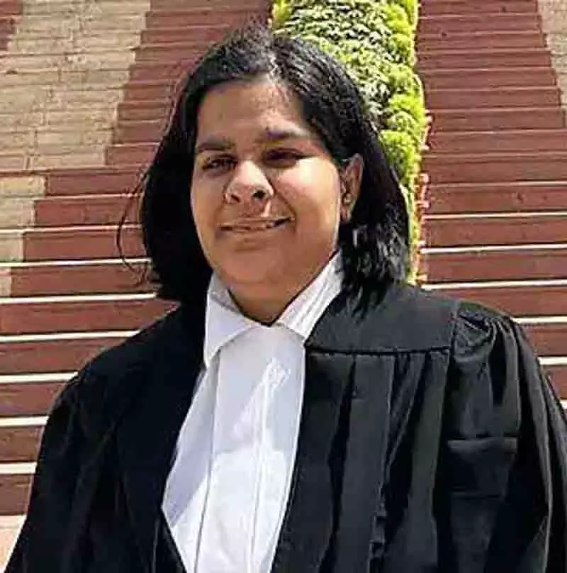 बठिंडा में जन्मी आंचल SC की पहली दृष्टिबाधित महिला वकील हैं बठिंडा में जन्मी आंचल SC की पहली दृष्टिबाधित महिला वकील हैं