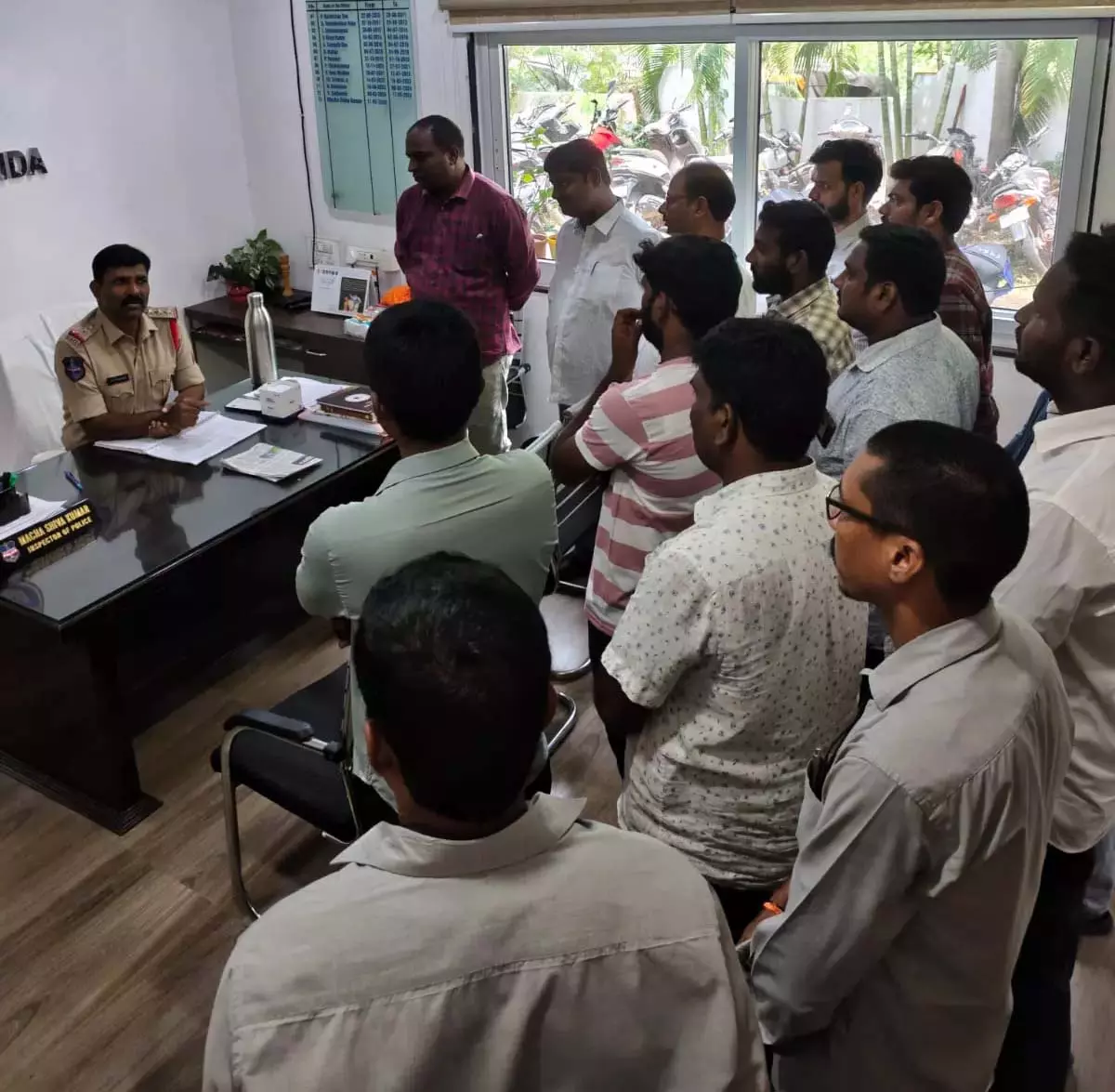 Telangana: पुलिस ने नियमों का उल्लंघन करने वाले अस्पतालों पर कार्रवाई की चेतावनी दी Telangana: पुलिस ने नियमों का उल्लंघन करने वाले अस्पतालों पर कार्रवाई की चेतावनी दी