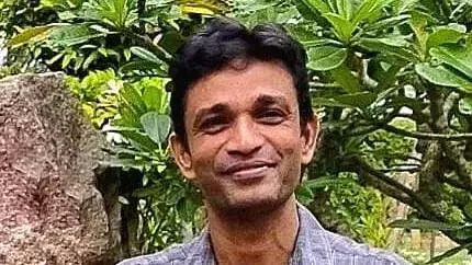 Kerala : एर्नाकुलम में सड़क दुर्घटना में कृषि विभाग के उप निदेशक की मौत Kerala : एर्नाकुलम में सड़क दुर्घटना में कृषि विभाग के उप निदेशक की मौत