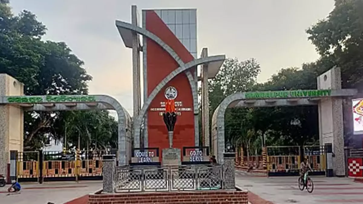 संबलपुर विश्वविद्यालय के जूनियर छात्राओं को धमकी भरे संदेश भेजने पर कार्रवाई संबलपुर विश्वविद्यालय के जूनियर छात्राओं को धमकी भरे संदेश भेजने पर कार्रवाई