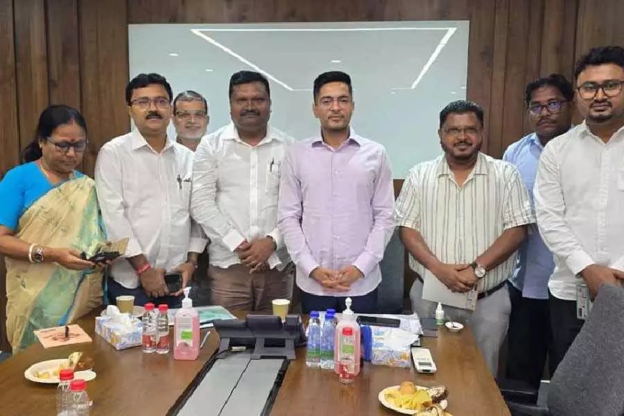 2026 के विधानसभा चुनावों में भाजपा के बढ़ते प्रभाव को रोकने के लिए अभिषेक ने Bengal में तृणमूल कांग्रेस की रैली की 2026 के विधानसभा चुनावों में भाजपा के बढ़ते प्रभाव को रोकने के लिए अभिषेक ने Bengal में तृणमूल कांग्रेस की रैली की