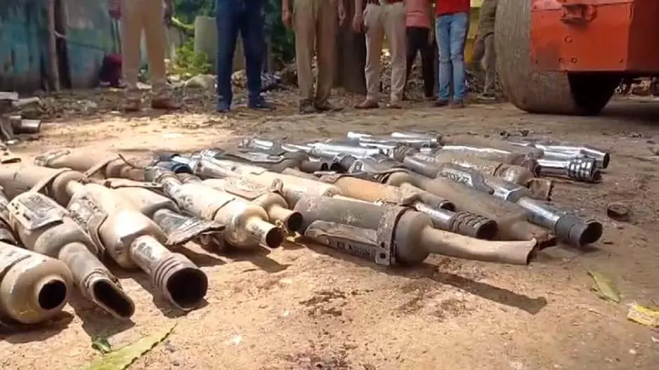 भद्रक पुलिस ने मॉडिफाइड साइलेंसर वाली बाइकों पर कार्रवाई की भद्रक पुलिस ने मॉडिफाइड साइलेंसर वाली बाइकों पर कार्रवाई की
