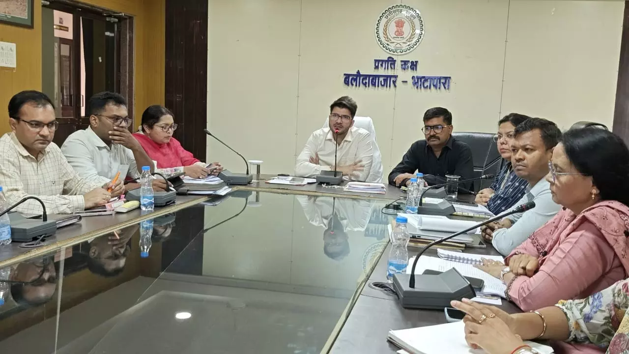 जनपद CEO को कारण बताओ नोटिस जारी, पशु प्रबंधन कार्य में लापरवाही बरतने का आरोप जनपद CEO को कारण बताओ नोटिस जारी, पशु प्रबंधन कार्य में लापरवाही बरतने का आरोप