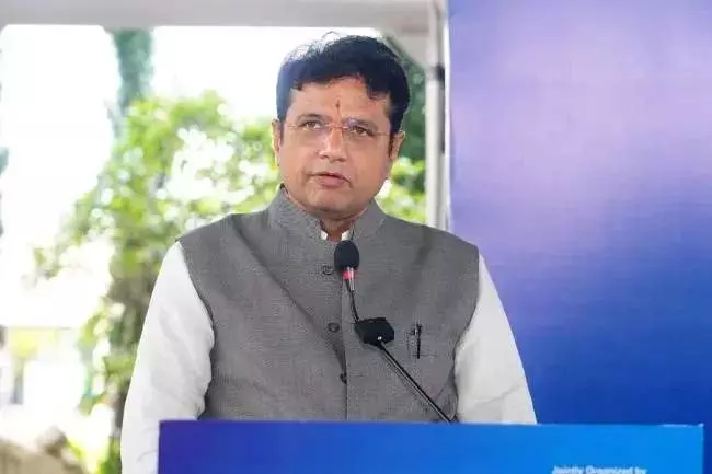 हमारी सरकार बातों की नहीं, बल्कि काम करने की सरकार है: मंत्री श्रीधर बाबू हमारी सरकार बातों की नहीं, बल्कि काम करने की सरकार है: मंत्री श्रीधर बाबू