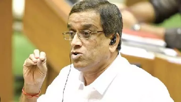 गोवा को बकाया 4,500 करोड़ रुपये का ग्रीन सेस वसूला जाएगा: Minister Sudin Dhavalikar गोवा को बकाया 4,500 करोड़ रुपये का ग्रीन सेस वसूला जाएगा: Minister Sudin Dhavalikar