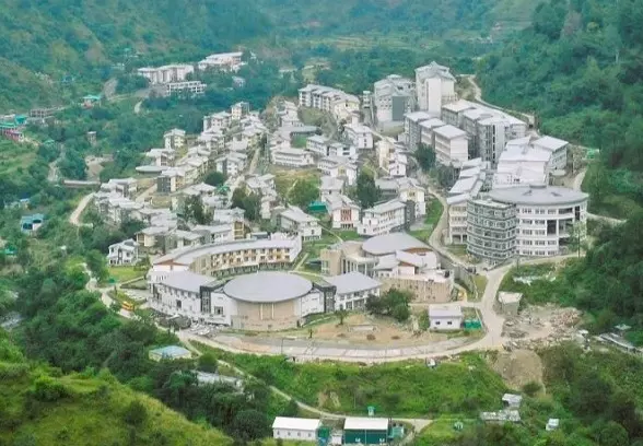 Mandi: आईआईटी मंडी ने नए बैच का किया जोरदार स्वागत Mandi: आईआईटी मंडी ने नए बैच का किया जोरदार स्वागत