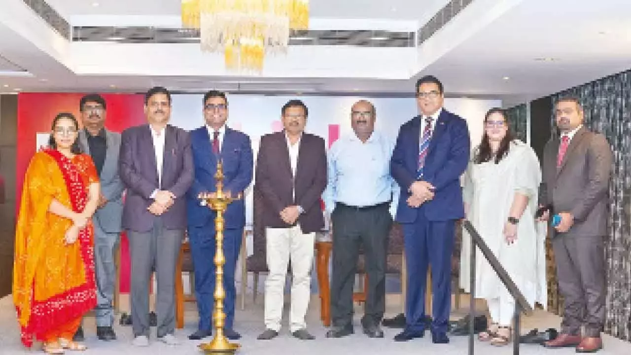 वाणिज्य के भविष्य की रूपरेखा: OU, ACCA ने AI युग में वैश्विक रास्ते बनाए वाणिज्य के भविष्य की रूपरेखा: OU, ACCA ने AI युग में वैश्विक रास्ते बनाए
