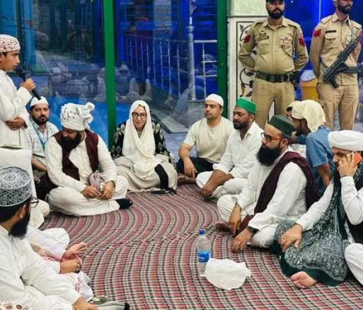 Jammu: अंद्राबी ने शाहदरा शरीफ में कार्यों की समीक्षा की Jammu: अंद्राबी ने शाहदरा शरीफ में कार्यों की समीक्षा की