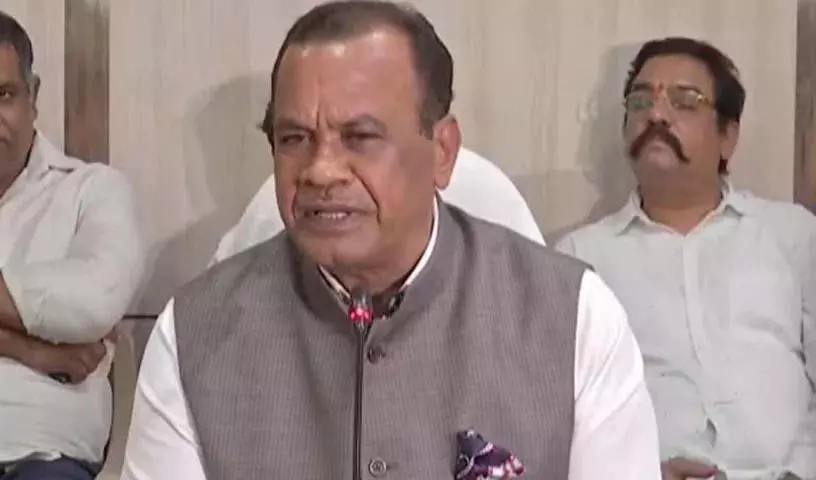 राजगोपाल रेड्डी की टिप्पणी पर मंत्री कोमाटिरेड्डी वेंकट रेड्डी राजगोपाल रेड्डी की टिप्पणी पर मंत्री कोमाटिरेड्डी वेंकट रेड्डी