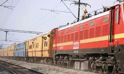 16 दिनों के लिए 30 ट्रेनें कैंसिल