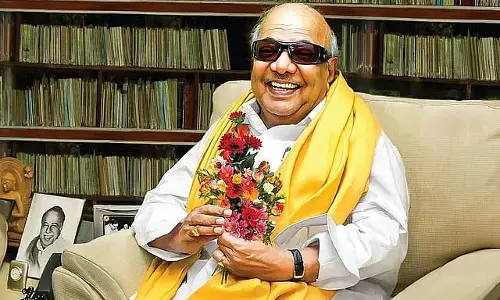 करुणानिधि की पुण्यतिथि: 7 अगस्त को DMK शांतिपूर्ण रैली करेगी करुणानिधि की पुण्यतिथि: 7 अगस्त को DMK शांतिपूर्ण रैली करेगी