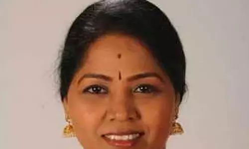 कांग्रेस सांसद सोने की चेन छीनने की घटनाओं से होने वाली मानसिक पीड़ा को समझते हैं: AIADMK सांसद इनबादुरई कांग्रेस सांसद सोने की चेन छीनने की घटनाओं से होने वाली मानसिक पीड़ा को समझते हैं: AIADMK सांसद इनबादुरई