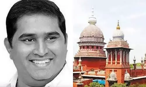 आर्मस्ट्रांग हत्याकांड की जांच CBI को सौंपने की मांग वाली याचिका पर तमिलनाडु सरकार को जवाब देने का आदेश आर्मस्ट्रांग हत्याकांड की जांच CBI को सौंपने की मांग वाली याचिका पर तमिलनाडु सरकार को जवाब देने का आदेश