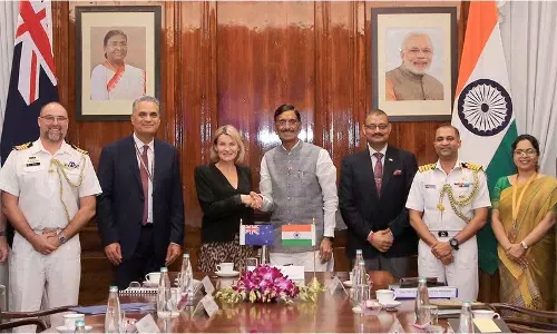 भारत और न्यूजीलैंड ने मजबूत रक्षा संबंधों और सहयोग को गहरा करने की प्रतिबद्धता दोहराई