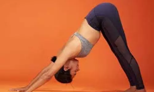 Yoga : काम के बाद करें ये योगासन, मन रहेगा शांत Yoga : काम के बाद करें ये योगासन, मन रहेगा शांत