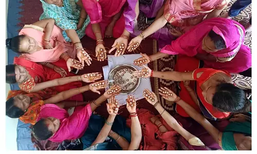 MP : पर्यावरण-अनुकूल भोपाल की राखियां जर्मनी, अमेरिका और यूनाइटेड किंगडम पहुंचीं MP : पर्यावरण-अनुकूल भोपाल की राखियां जर्मनी, अमेरिका और यूनाइटेड किंगडम पहुंचीं