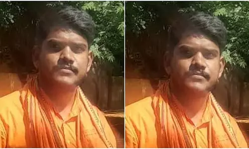 पूर्व आश्रम का धर्म उजागर; ग्रामीणों ने किया विरोध - मुस्लिम स्वामीजी ने त्यागी अपनी गद्दी