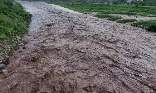 Jammu-Kashmir: मछली पकड़ने गए 3 मजदूरों के साथ हादसा