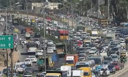 Chennai में 165 जंक्शनों पर एआई-संचालित अनुकूली यातायात सिग्नल लगाए जाएंगे Chennai में 165 जंक्शनों पर एआई-संचालित अनुकूली यातायात सिग्नल लगाए जाएंगे