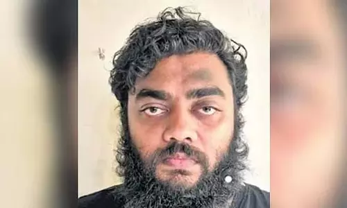 ऑनलाइन फर्जी कानूनी सेवाएं देने वाले नेटवर्क का पर्दाफाश: तकनीकी विशेषज्ञ गिरफ्तार ऑनलाइन फर्जी कानूनी सेवाएं देने वाले नेटवर्क का पर्दाफाश: तकनीकी विशेषज्ञ गिरफ्तार