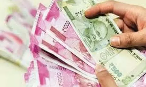 धर्म: कर्ज से मुक्ति पाने के लिए अपनाएं ये उपाय धर्म: कर्ज से मुक्ति पाने के लिए अपनाएं ये उपाय