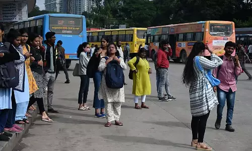 परिवहन हड़ताल: प्रशिक्षित चालक ड्यूटी पर; इलेक्ट्रिक वाहनों का उपयोग परिवहन हड़ताल: प्रशिक्षित चालक ड्यूटी पर; इलेक्ट्रिक वाहनों का उपयोग