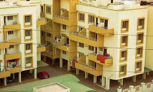 कार्यकर्ताओं ने Punjab सरकार के स्टिल्ट-प्लस-4 मंजिल प्रस्ताव पर सवाल उठाए