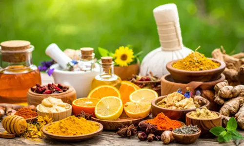 भागदौड़ भरी लाइफस्टाइल में स्वस्थ रहने के लिए अपनाएं प्राकृतिक नुस्खे; वात, पित्त और कफ को ऐसे करें संतुलित