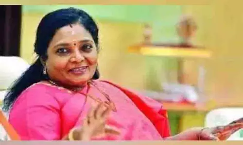 Tamilisai ने कहा, स्टरलाइट के पूर्व कर्मचारियों की मदद करें Tamilisai ने कहा, स्टरलाइट के पूर्व कर्मचारियों की मदद करें