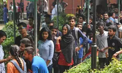 Private Colleges के लिए शुल्क संरचना को अंतिम रूप देने हेतु विशेषज्ञ उप-समितियों का गठन किया Private Colleges के लिए शुल्क संरचना को अंतिम रूप देने हेतु विशेषज्ञ उप-समितियों का गठन किया