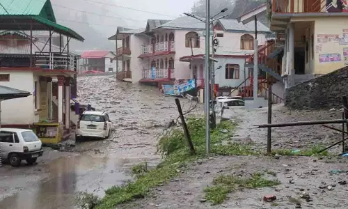 बादल फटा: कई लोगों की मौत, कई लापता भी, सेना के जवानों ने संभाला मोर्चा