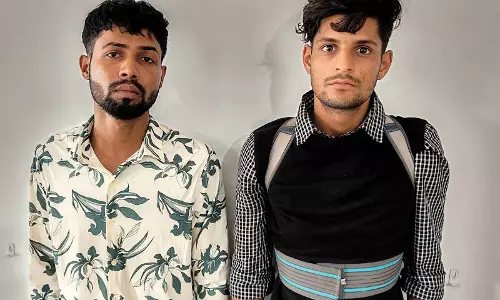 रायपुर के 6 फ्लैट में चोरी करने वाला गिरोह पकड़ाया रायपुर के 6 फ्लैट में चोरी करने वाला गिरोह पकड़ाया